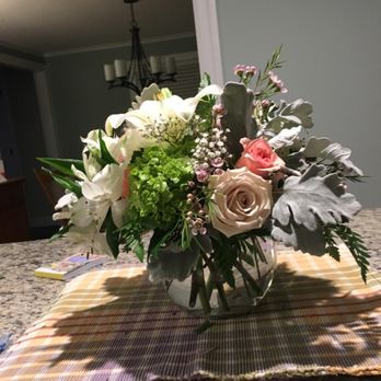 Courtyard Florist - Florists Near Me - Dedham, Massachusetts