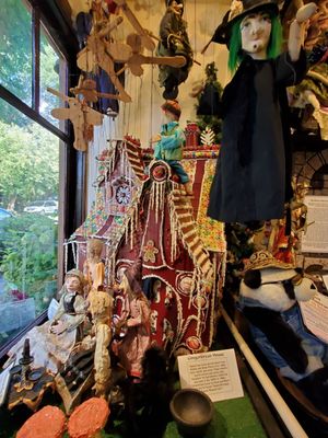 Portland Puppet Museum by null