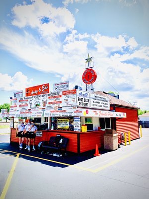 Ardy & Ed's Drive In by null