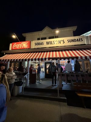 Wilson's Restaurant & Ice Cream Parlor by null