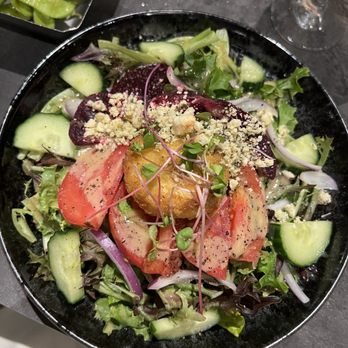 Goen Dining + Bar - Goat cheese and beet salad - Pan Asian Near Me - Kailua, Hawaii