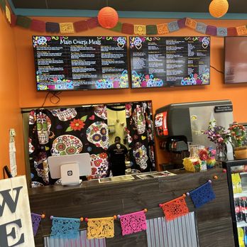 Luca’s Street Tacos - At the counter - Mexican Near Me - Pontiac, Michigan Luca’s Street Tacos - At the counter - Mexican Near Me - Pontiac, Michigan