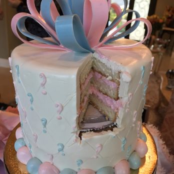 Mamolo's Fine Pastries - It's a girl! - Bakeries Near Me - Sherman Oaks, California