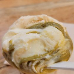 Amorino Gelato - Pistachios spread with vanilla ice cream