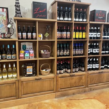 Michael David Winery - Wine - Wine Tasting Room Near Me - Lodi, California Michael David Winery - Wine - Wine Tasting Room Near Me - Lodi, California