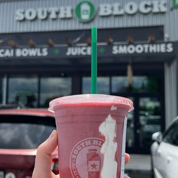 South Block - Strawberry Cloud Smoothie - Acai Bowls Near Me - Springfield, Virginia