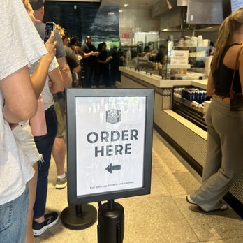 H&H Bagels - Bagels Near Me - Altamonte Springs, Florida