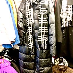 Mulligans Used Sporting Goods - A nice parka
