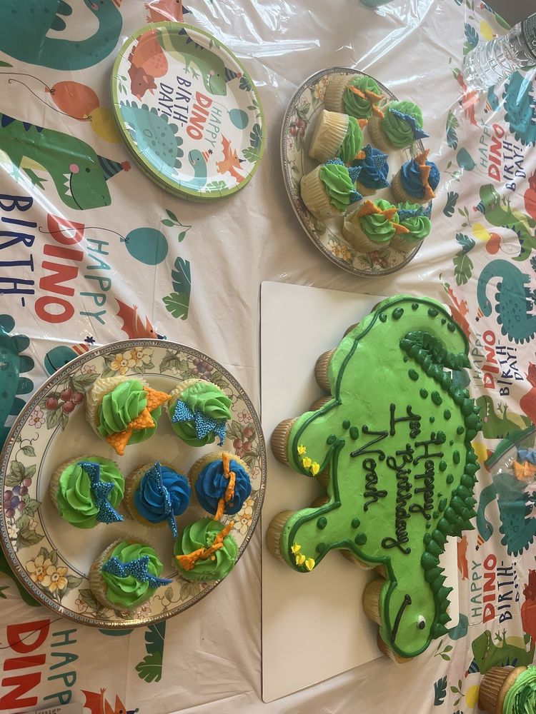 CUPCAKES GALORE Updated September 2024 117 South Country Rd