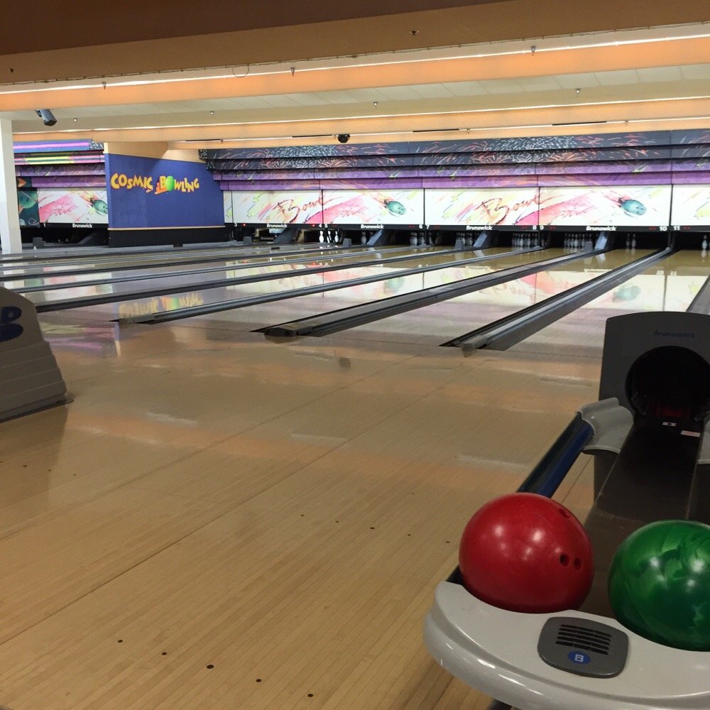 Fox Bowl - Bowling - Bowling Near Me - Wheaton, Illinois