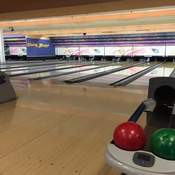 Fox Bowl - Bowling - Bowling Near Me - Wheaton, Illinois