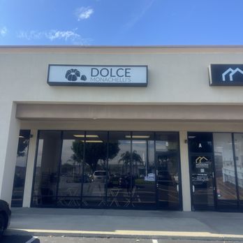 Dolce Monachelli's - Pumpkin flavor limited time - Bakeries Near Me - Fullerton, California