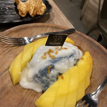 Siam Station - Mango Sticky Rice - Thai Near Me - Irvine, California