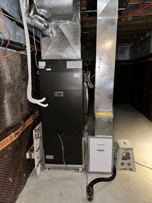 Previous projects - Introducing Home Efficiency Rebate Plus: Now up to $10,000 back! Many homeowners see as much as a 40% cut in energy bills. Plus, get up to $10,000 back in rebates. That’s money in your pocket. Your home will be warm in the winter, cool in the summer and free of drafts – creating a cozier, carefree home with increased market value. Previous projects - Introducing Home Efficiency Rebate Plus: Now up to $10,000 back! Many homeowners see as much as a 40% cut in energy bills. Plus, get up to $10,000 back in rebates. That’s money in your pocket. Your home will be warm in the winter, cool in the summer and free of drafts – creating a cozier, carefree home with increased market value.