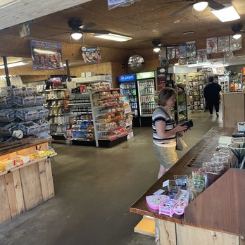 Heimbach's Country Store - Inside store - Convenience Stores Near Me - Selinsgrove, Pennsylvania Heimbach's Country Store - Inside store - Convenience Stores Near Me - Selinsgrove, Pennsylvania