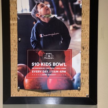 Bowl & Barrel - Pretty good deal to get the kids out of the bourse during the sunmer - Bowling Near Me - Houston, Texas