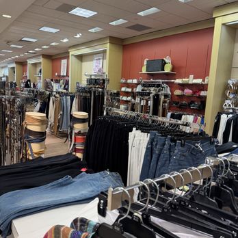 Dillard's - Department Stores Near Me - Reno, Nevada