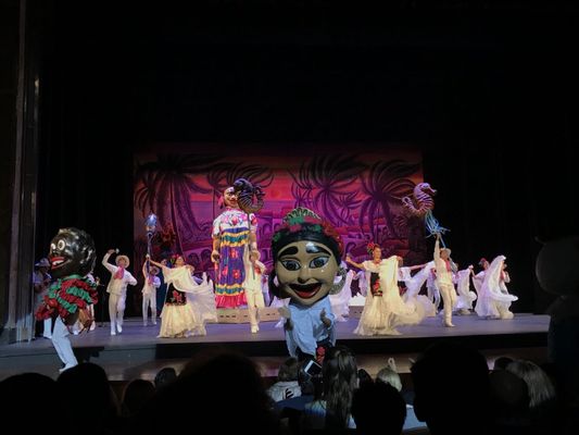 Ballet Folklórico de México by null