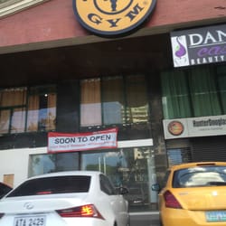 Gold's Gym