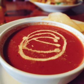 The Red Lion - Tasty red pepper and tomato soup - British Near Me - Birmingham, XWM The Red Lion - Tasty red pepper and tomato soup - British Near Me - Birmingham, XWM