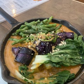 Kulinarya - Beef Kare-Kare - Filipino Near Me - Vancouver, British Columbia