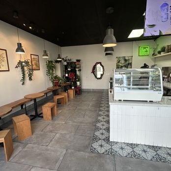 Eightfold Tea Shoppe - Interior - Bubble Tea Near Me - Costa Mesa, California