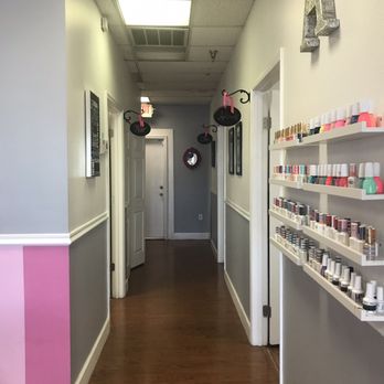 Avant-Garde Salons - Every room provides a different service - Nail Salons Near Me - New Port Richey, Florida