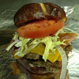 Pretzel Burger