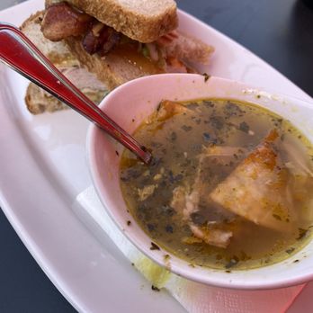 Apres Diem - Turkey Sandwich - Bars Near Me - Atlanta, Georgia
