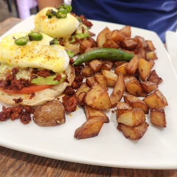 Chocolate Cafe Kitchen - CHORIZO EGGS BENEDICT - Cafes Near Me - Los Angeles, California