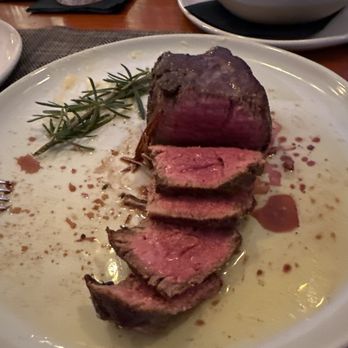 The Stone Goat - Perfect Med Rare Filet Mmmmmmmmm - Brewpubs Near Me - Smithtown, New York
