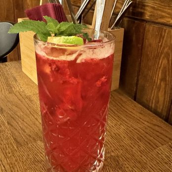 Střecha - Raspberry mint lemonade - Vegan Near Me - Praha 1, Puerto Rico