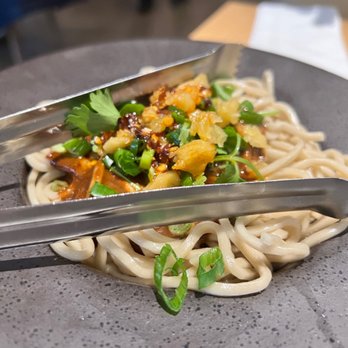 Mama Chang - Wuhan Sesame Noodle - Chinese Near Me - Fairfax, Virginia