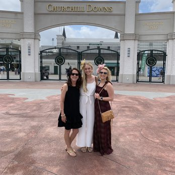 Churchill Downs - Horse Racing Near Me - Louisville, Kentucky
