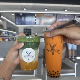 Mango matcha latte & Thai tea with boba Mango matcha latte & Thai tea with boba