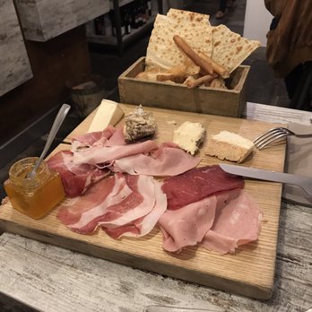 La Casera - A real culinary experience. The choice of aged cheese and cold meets are indescribable. Ask for Eros. - Cheese Shops Near Me - Pallanza, VB