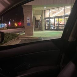 Walgreens - Locked store prior to end of business hours