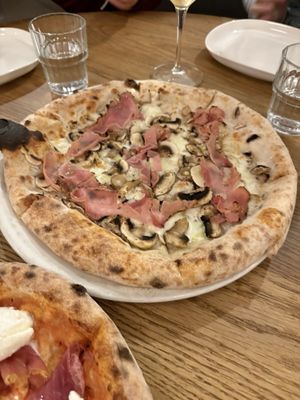 D.O.C Pizza & Mozzarella Bar - Carlton by null