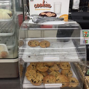 7-Eleven Hawaii - 01.11.18 cookies - Convenience Stores Near Me - Honolulu, Hawaii