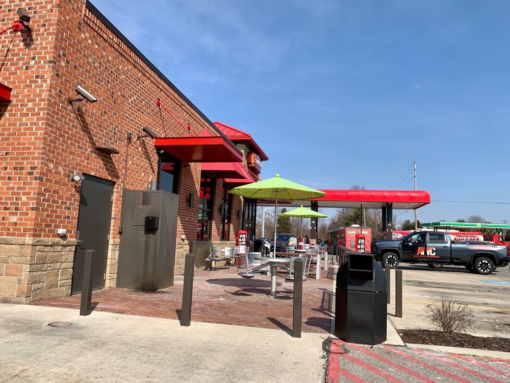 SHEETZ Updated September 2024 13 Photos & 12 Reviews 950 E Steels