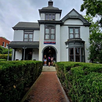 Biscuit Love - Franklin - Front of the house! - Breakfast & Brunch Near Me - Franklin, Tennessee Biscuit Love - Franklin - Front of the house! - Breakfast & Brunch Near Me - Franklin, Tennessee