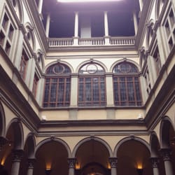 Gabinetto Viesseux - Archivio Contemporaneo Bonsanti - Cortile di Palazzo Strozzi