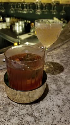 Gravity Bar by null