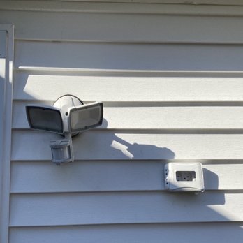 Consolidated Hudson Electric - New flood light and new outlet for a TV. - Electricians Near Me - Irvington, New York Consolidated Hudson Electric - New flood light and new outlet for a TV. - Electricians Near Me - Irvington, New York