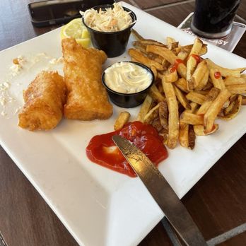 The Harp And Crown Pub And Kitchen - Fish and Chips - Irish Pub Near Me - Cornelius, North Carolina The Harp And Crown Pub And Kitchen - Fish and Chips - Irish Pub Near Me - Cornelius, North Carolina