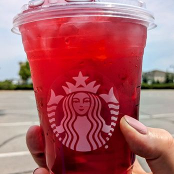 Starbucks - Grande iced passion tango unsweetened tea - Coffee & Tea Near Me - Markham, Ontario