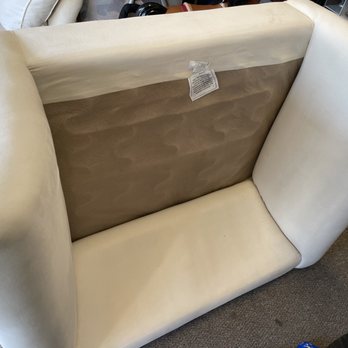 Daily Junk Removal & Dumpster Rentals - Love seat that was hauled away - Junk Removal & Hauling Near Me Daily Junk Removal & Dumpster Rentals - Love seat that was hauled away - Junk Removal & Hauling Near Me