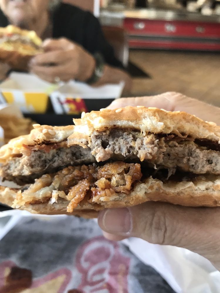 CARL’S JR - Updated November 2024 - 17 Photos & 41 Reviews - 2195 Hwy ...