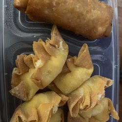 Shing Kwong - Egg Roll from Combination Platter & Crab Cheese Wontons (10 in an order)