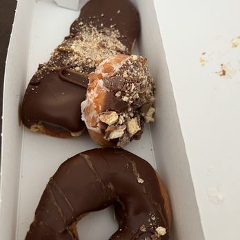 Krispy Kreme - Twix donuts - Donuts Near Me - New Castle, Delaware